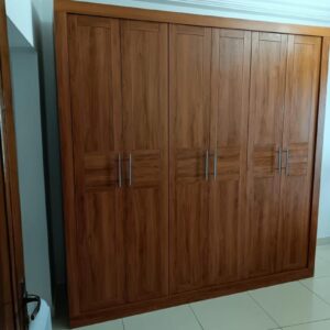 armoire 10